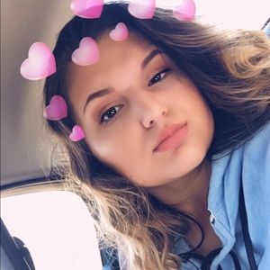 Meet your Posher, Alicea